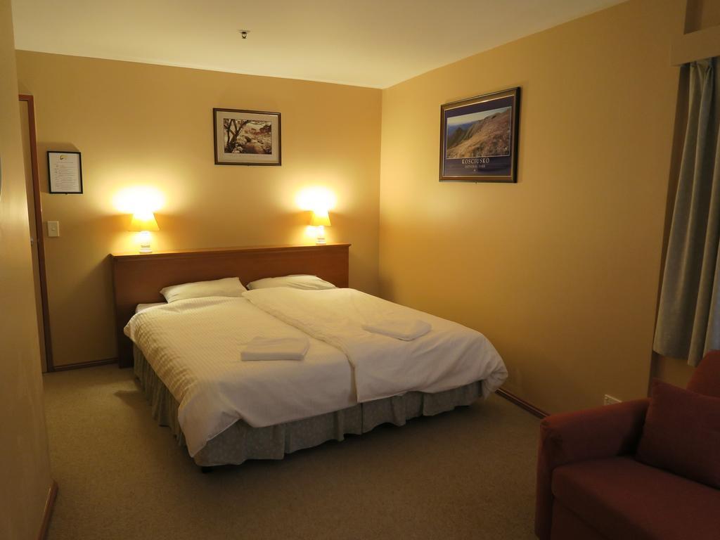 Sundeck Hotel Perisher Valley Exterior photo